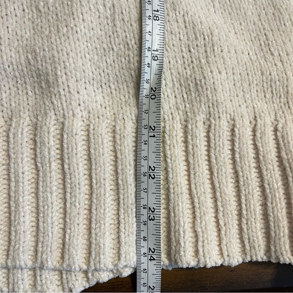 POL Puff Sleeve Ivory Off White Chenille Sweater Women’s Size Large - Picture 7 of 10